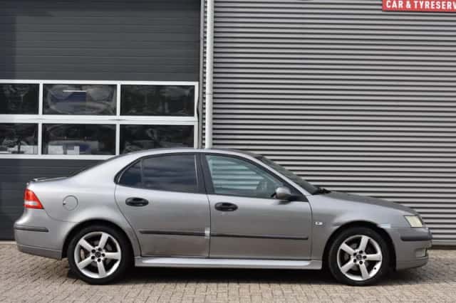 Saab 9-3 (2002) thumbnail 4