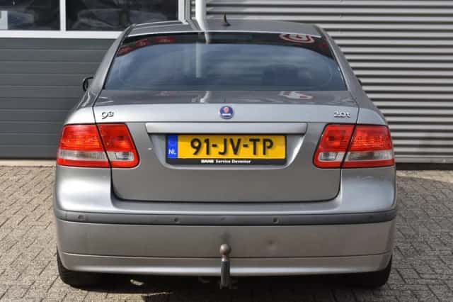 Saab 9-3 (2002) thumbnail 6