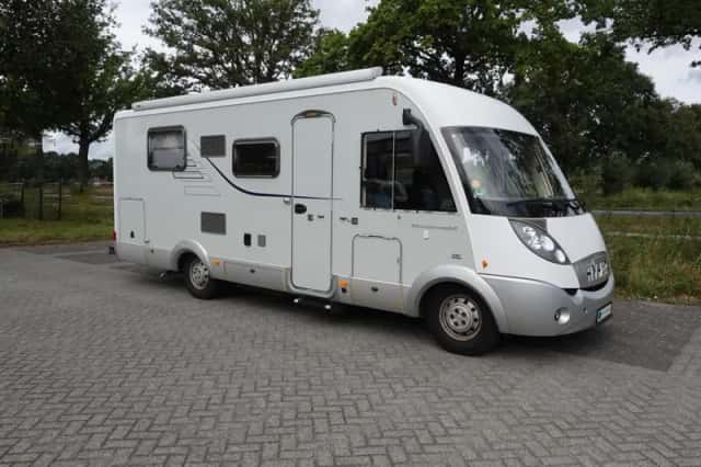 Hymer B 698 (2009) thumbnail 1