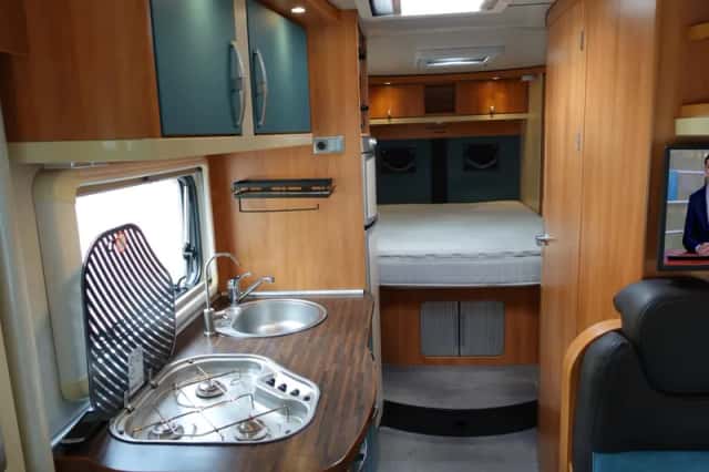 Hymer B 698 (2009) thumbnail 3