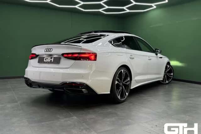 Audi A5 (2023) thumbnail 2