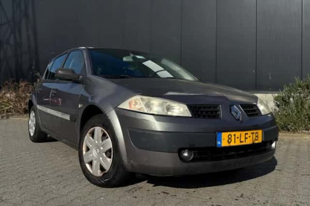 Renault Mégane (2002) thumbnail 1