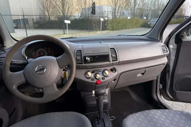 Nissan Micra (2003) thumbnail 2