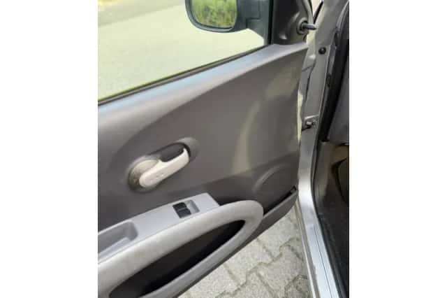 Nissan Micra (2003) thumbnail 3