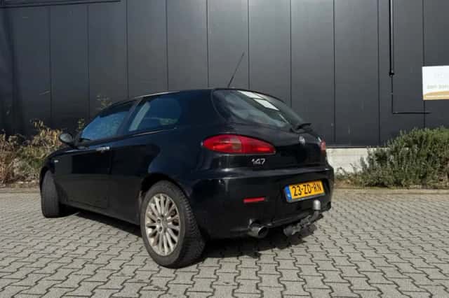 Alfa Romeo 147 (2008) thumbnail 6