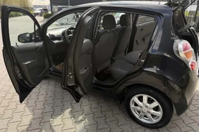 Chevrolet Spark (2012) thumbnail 5
