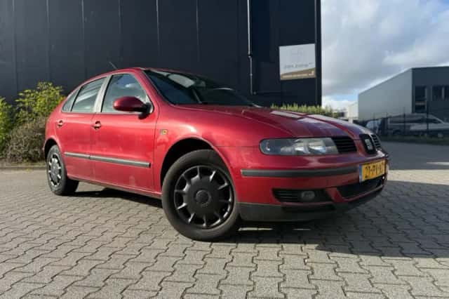 SEAT Leon (2005) thumbnail 2