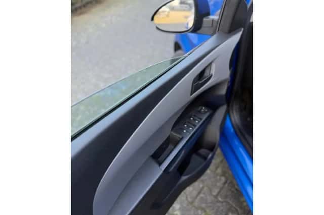 Chevrolet AVEO (2012) thumbnail 6