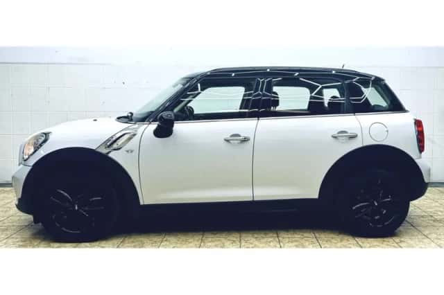 MINI Countryman (2010) thumbnail 6