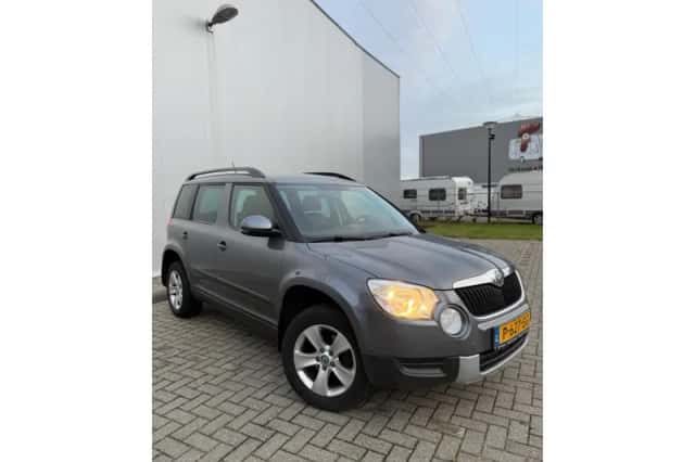 Škoda Yeti (2013) thumbnail 4