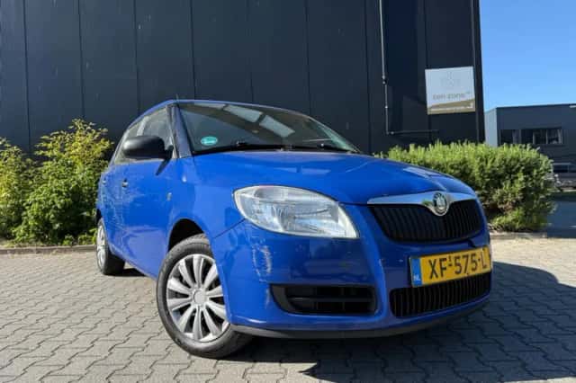 Škoda Fabia (2009) thumbnail 4
