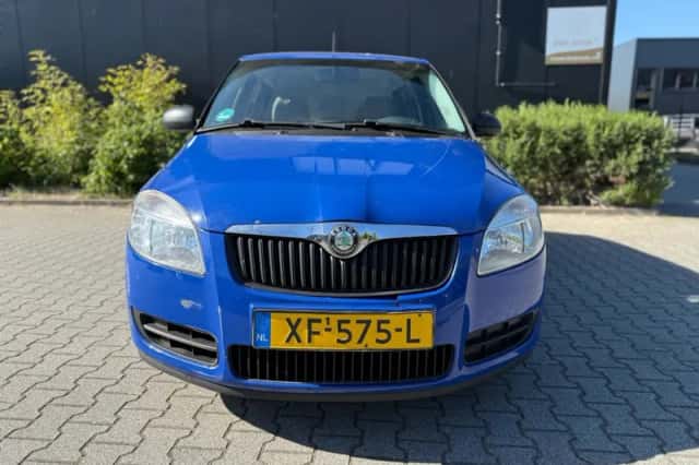 Škoda Fabia (2009) thumbnail 5
