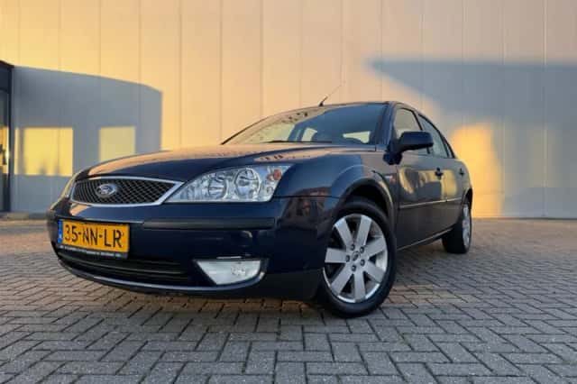 Ford Mondeo (2003) thumbnail 2