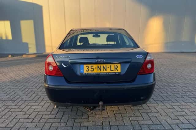 Ford Mondeo (2003) thumbnail 5
