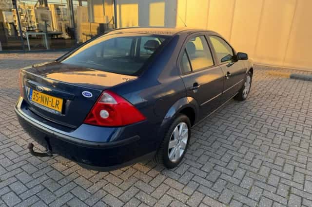 Ford Mondeo (2003) thumbnail 6