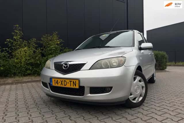 Mazda 2 (2007) thumbnail 1