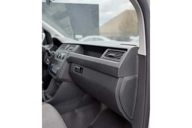 Volkswagen Caddy (2016) thumbnail 6