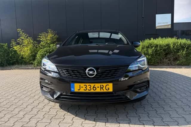 Opel Astra (2020) thumbnail 3