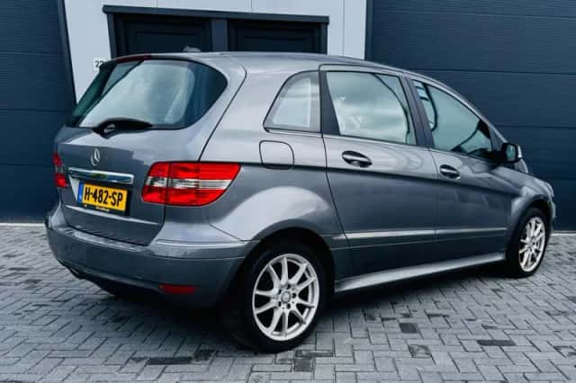 Mercedes-Benz B-Klasse (2010) thumbnail 5