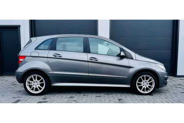 Mercedes-Benz B-Klasse (2010) thumbnail 6