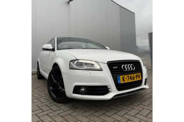Audi A3 (2009) thumbnail 1