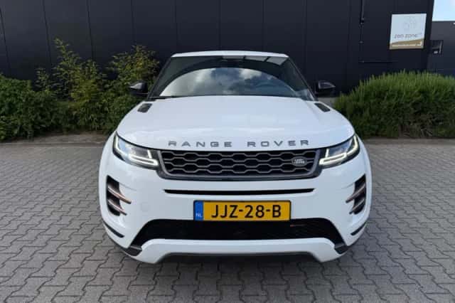 Land Rover Range Rover Evoque (2022) thumbnail 2