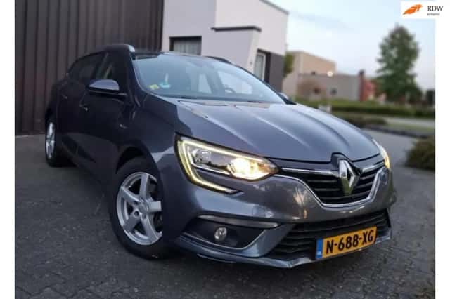 Renault Mégane (2017) thumbnail 1