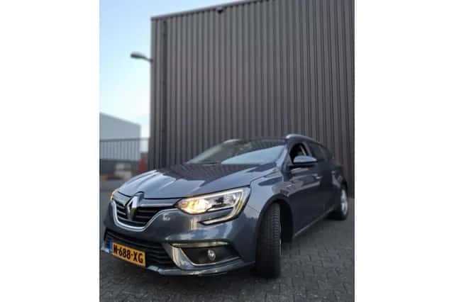 Renault Mégane (2017) thumbnail 2