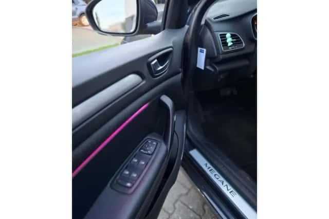 Renault Mégane (2017) thumbnail 6
