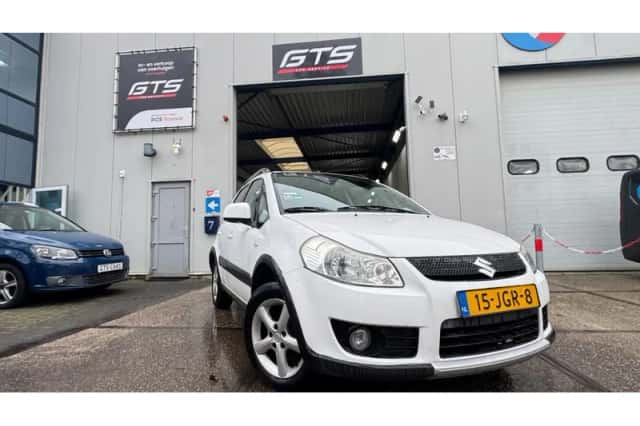 Suzuki SX4 (2009) thumbnail 1