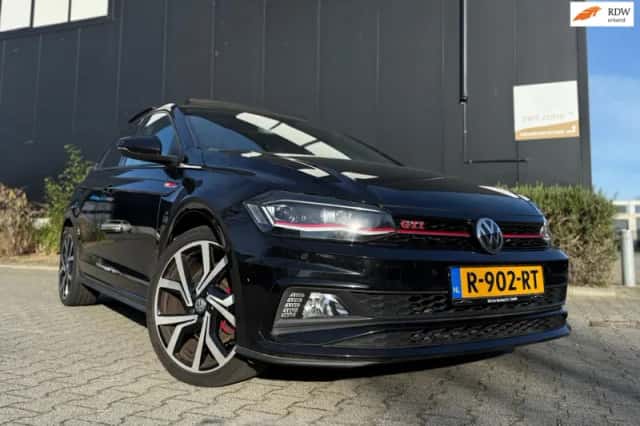 Volkswagen Polo (2018) thumbnail 1