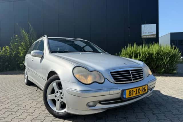 Mercedes-Benz C-Klasse (2002) thumbnail 1