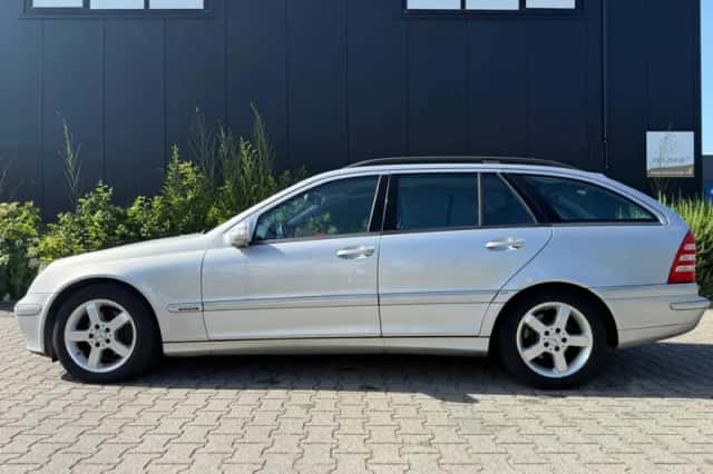 Mercedes-Benz C-Klasse (2002) thumbnail 5