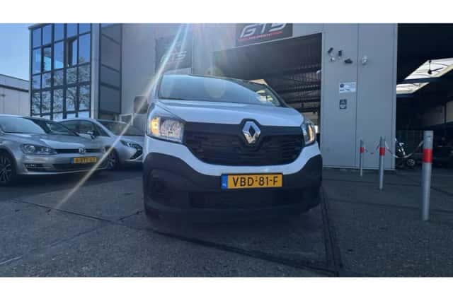 Renault Trafic (2019) thumbnail 1