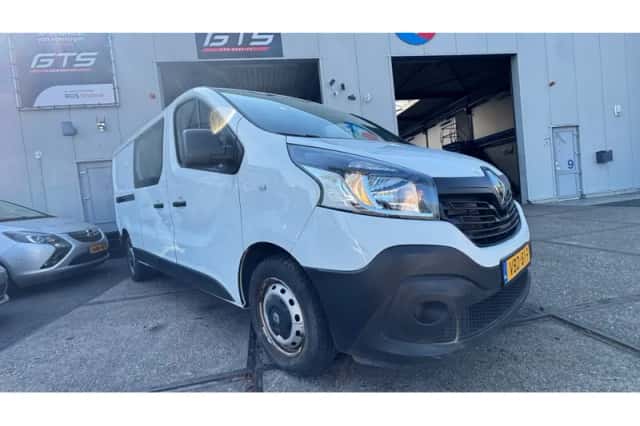 Renault Trafic (2019) thumbnail 2
