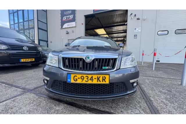 Škoda Octavia (2010) thumbnail 1