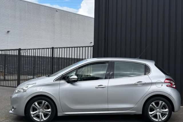 Peugeot 208 (2014) thumbnail 5