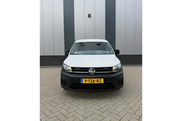 Volkswagen Caddy (2018) thumbnail 2