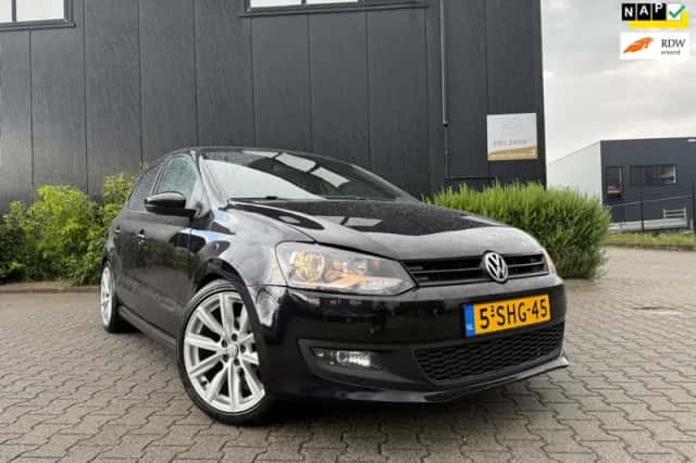 Volkswagen Polo (2013) thumbnail 1