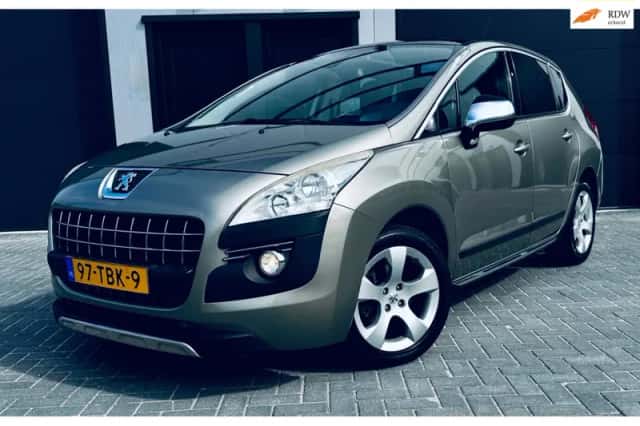 Peugeot 3008 (2012) thumbnail 1