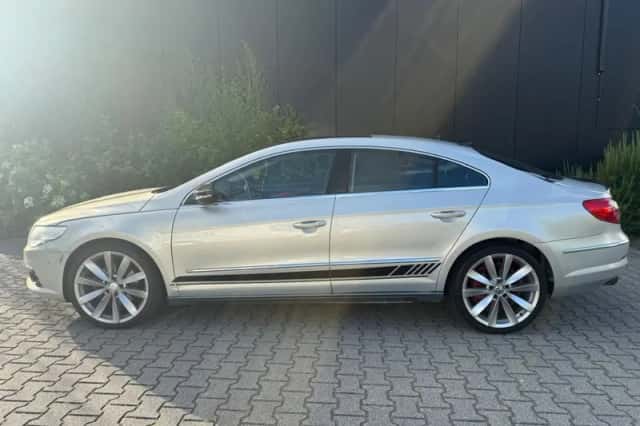 Volkswagen Passat (2008) thumbnail 4