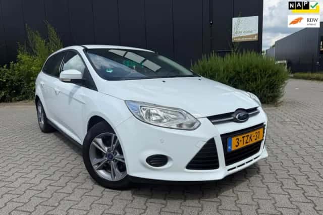 Ford Focus (2014) thumbnail 1