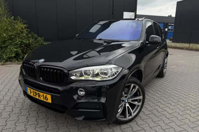 BMW X5 (2015) thumbnail 2