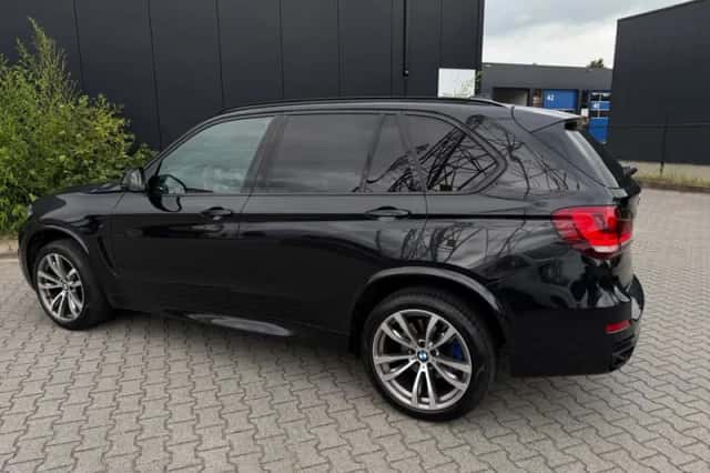 BMW X5 (2015) thumbnail 5
