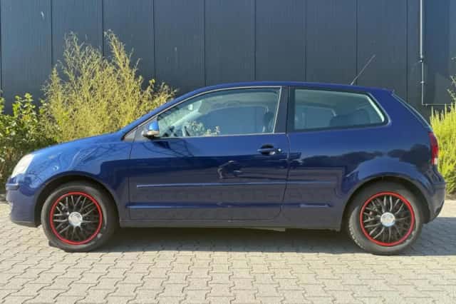 Volkswagen Polo (2008) thumbnail 4
