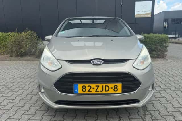 Ford B-Max (2013) thumbnail 3