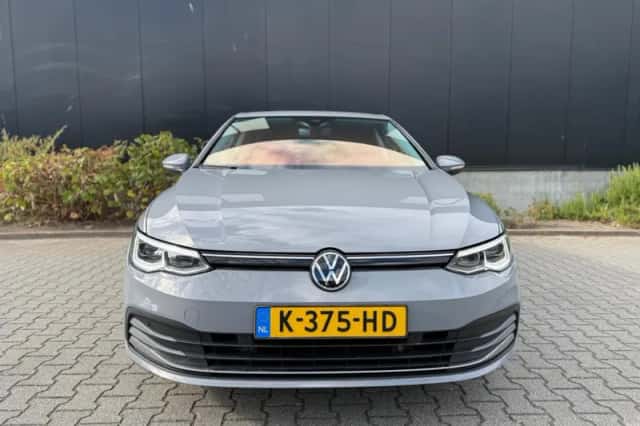 Volkswagen Golf (2020) thumbnail 3