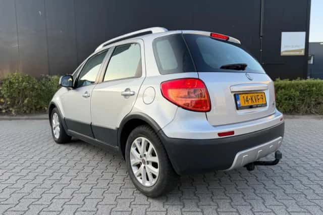 Fiat Sedici (2010) thumbnail 6