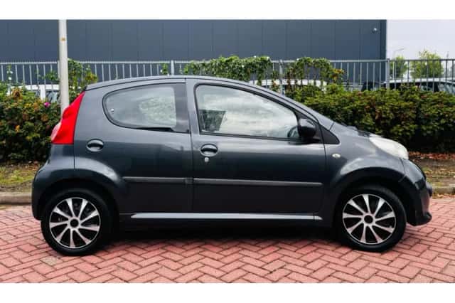 Peugeot 107 (2006) thumbnail 3