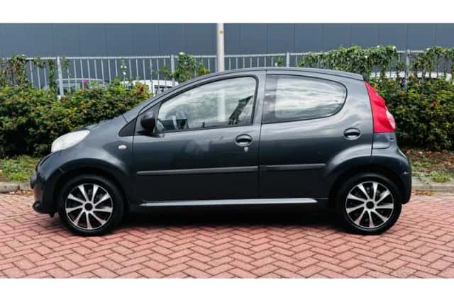 Peugeot 107 (2006) thumbnail 4